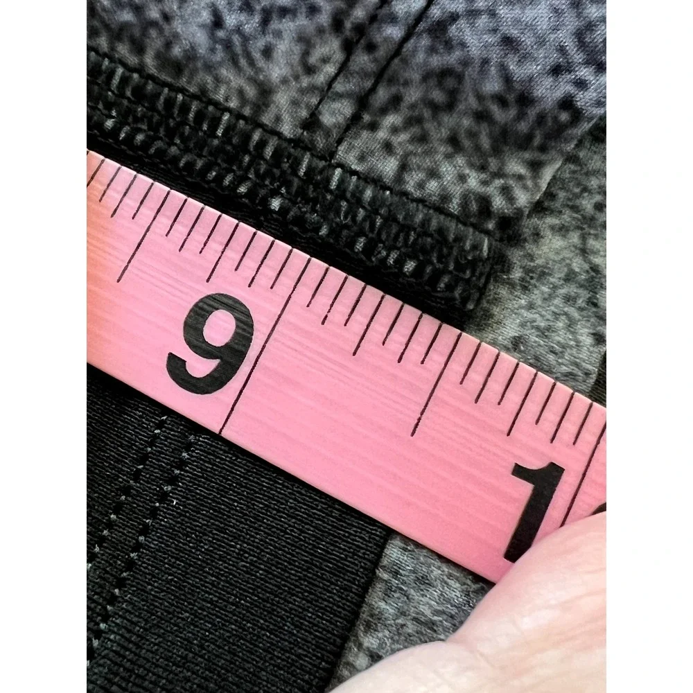 Lululemon Shorts Mens S Black White T.H.E. Short‎ 9